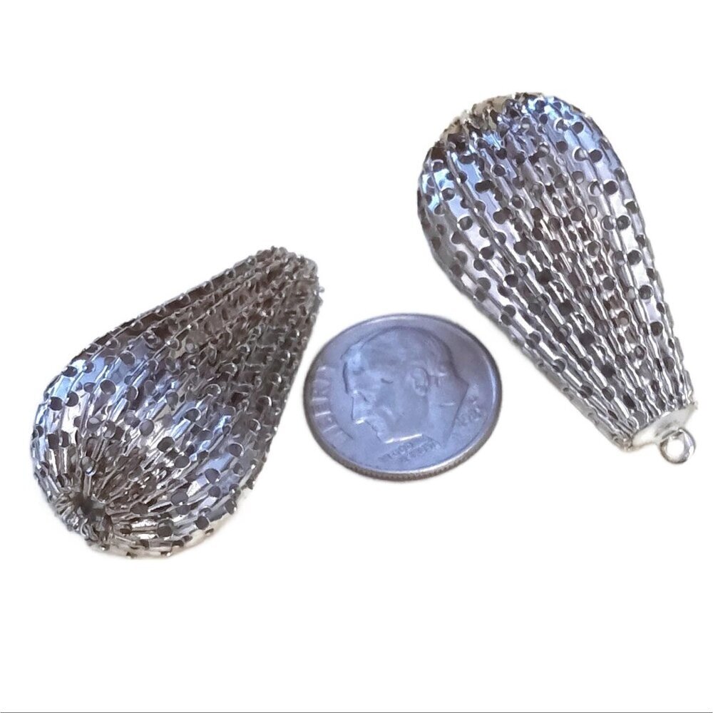 Vintage‎ Silver Plated Corrugated Metal Mesh Teardrop Bead, 33 x 18mm